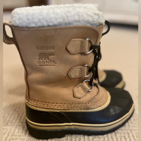 Sorel ❄️ youth caribou USA size boots